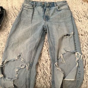 Distressed Zara Jeans. Size 6